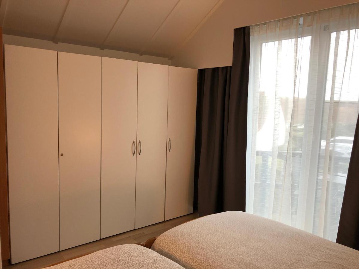 Knus Appartement Met Zicht Op Zeepolder De Haan Exteriér fotografie